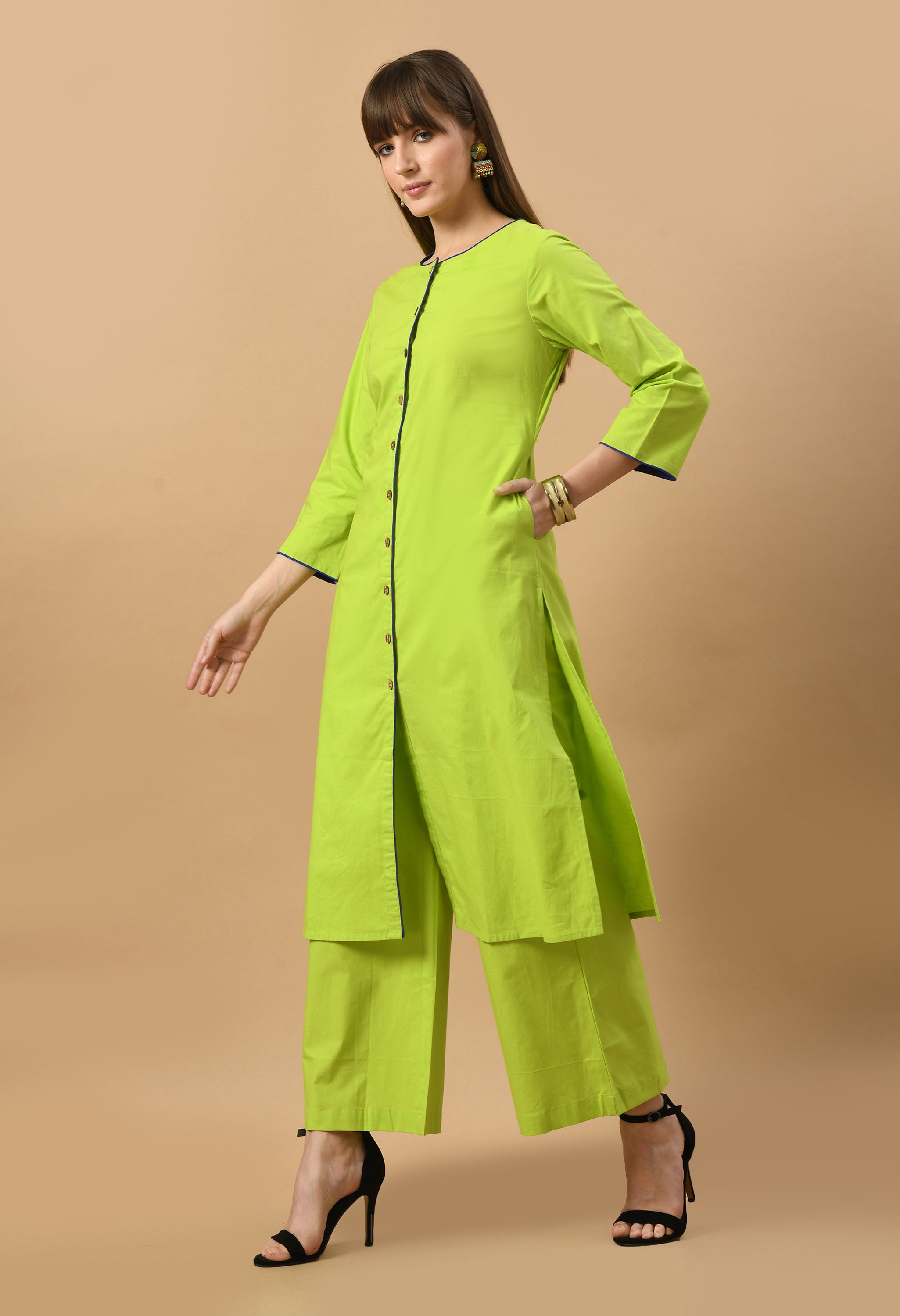 hara-totta-cotton-kurta-set